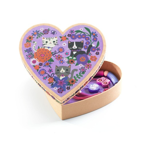 Djeco Bransoletki z motywem kotków dla dziewczynki w pudełku w kształcie serca