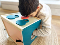 Zabawa edukacyjna sensoryczne pudełko dla dzieci Sensory Small Foot
