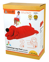 Duża uspokajająca nakładka na uda poprawiająca koncentrację i skupienie pies czerwony Training2s K's Kids