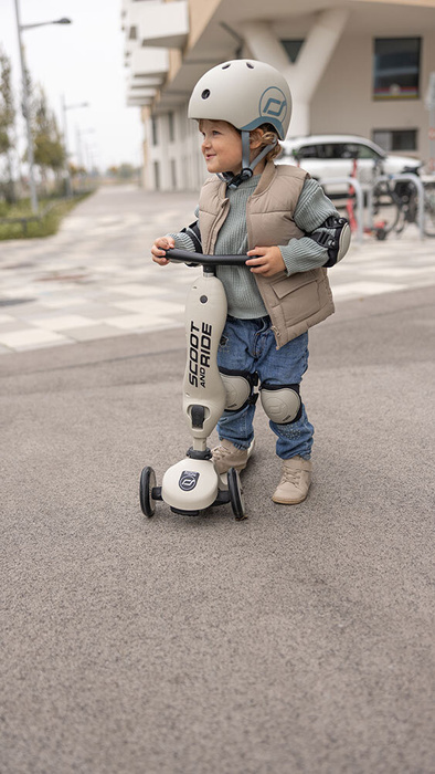 SCOOTANDRIDE Dziecięcy Kask i Ochraniacze Ash S-M ochronny Zestaw 3 lata+