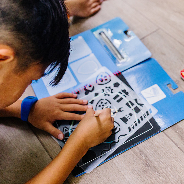 Książeczka ze zdrapywankami Psi Patrol Scratch Art Pad – Skye Melissa and Doug