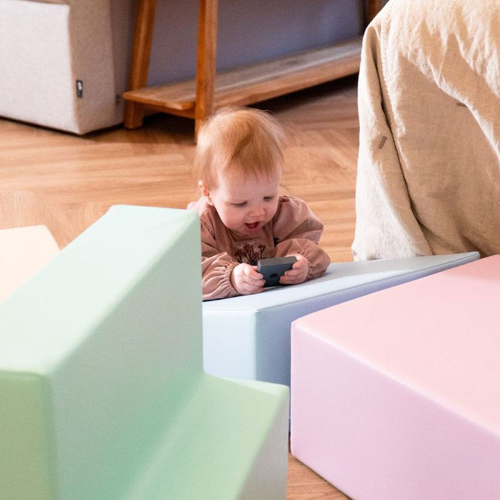 Duże klocki piankowe do wspinaczki i aktywnej zabawy dla dzieci zestaw pastelowy Corner Climber IGLU