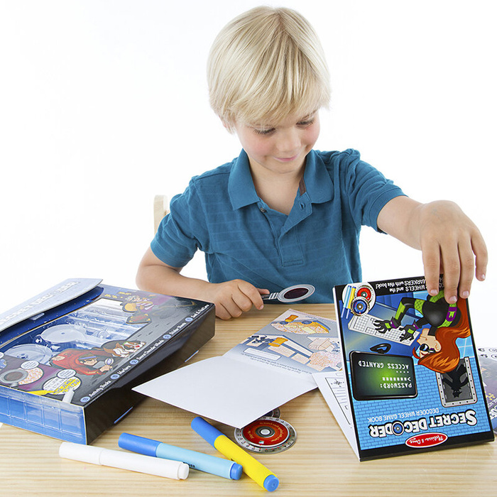 Mały detektyw zestaw dla dzieci z walizką Melissa and Doug