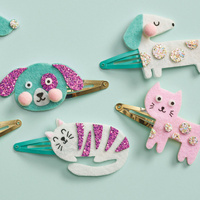 Zestaw kreatywny dla dzieci do tworzenia biżuterii brokatowe spinki do włosów Pieski i kotki Janod