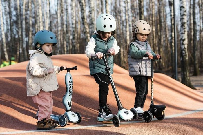 SCOOTANDRIDE Kask dla dzieci XXS-S 1-5 lat światło LED Brown Lines