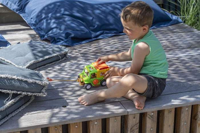 Jeep Safari samochód terenowy z akcesoriami Klorofil