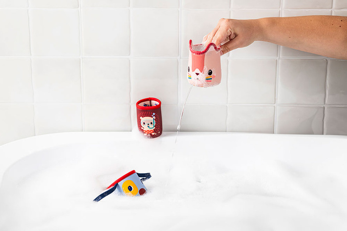 Lilliputiens Zabawka sensoryczna dla niemowląt miękkie Kubeczki do kąpieli Piesek Jules 