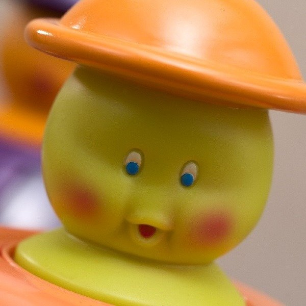 Zabawka na roczek Bączek Główka Makówka B.Toys