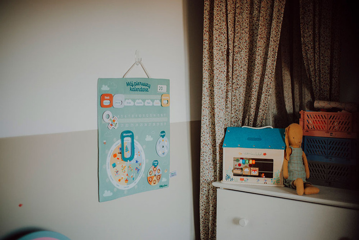 Miękka tablica aktywizująca dla dzieci Kalendarz Lilliputiens