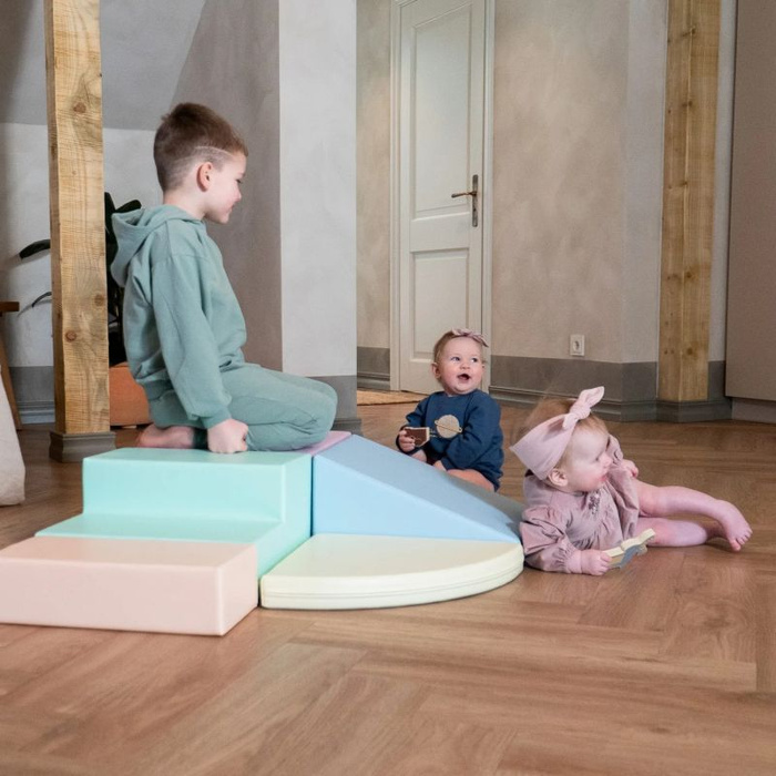 Duże klocki piankowe do wspinaczki i aktywnej zabawy dla dzieci zestaw pastelowy Corner Climber IGLU