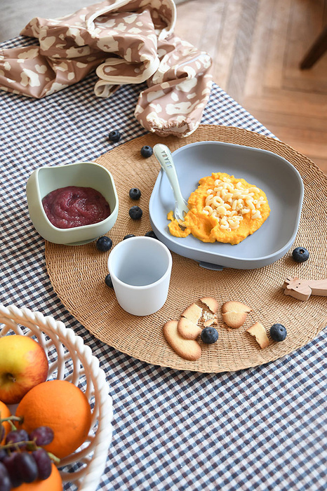 Komplet naczyń z silikonu z przyssawką Jungle Beaba 