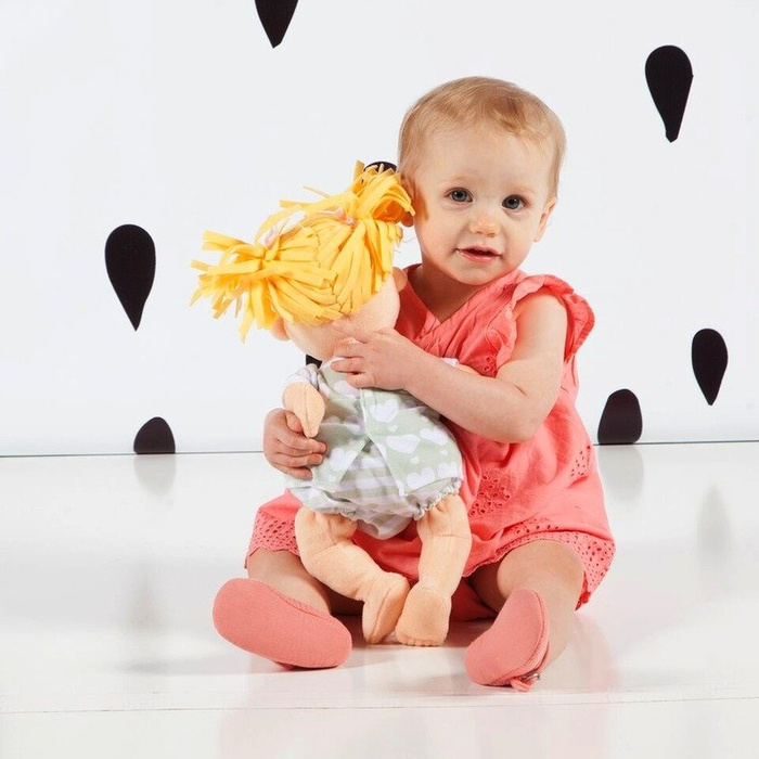 Lalka w zielonej sukience Baby Stella Manhattan