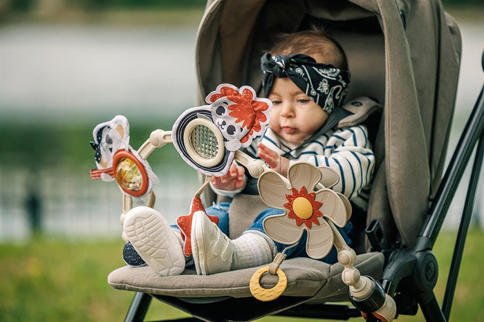 Tiny Love Łuk z uchwytem do wózka i szeleszczącymi grzechotkami dla niemowląt Tiny Rockers