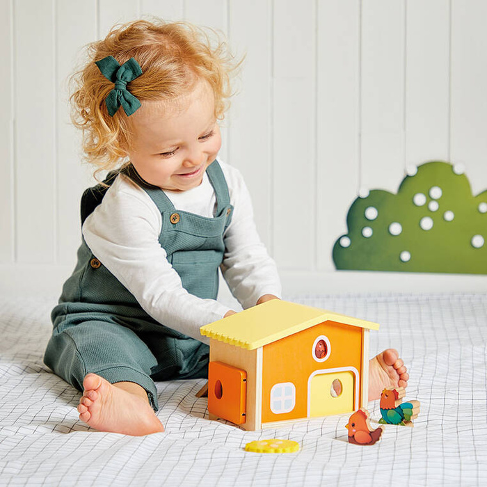 Zabawa w Farmę z drewnianym domkiem Mój pierwszy kurnik Janod