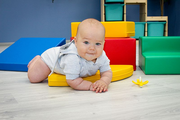 Duże klocki piankowe do wspinaczki i aktywnej zabawy dla dzieci zestaw wielokolorowy Corner Climber IGLU