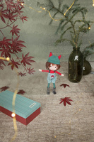 Przytulanka lalka-chłopiec Louis 32cm wysokości w ozdobnym pudełku LILLIPUTIENS