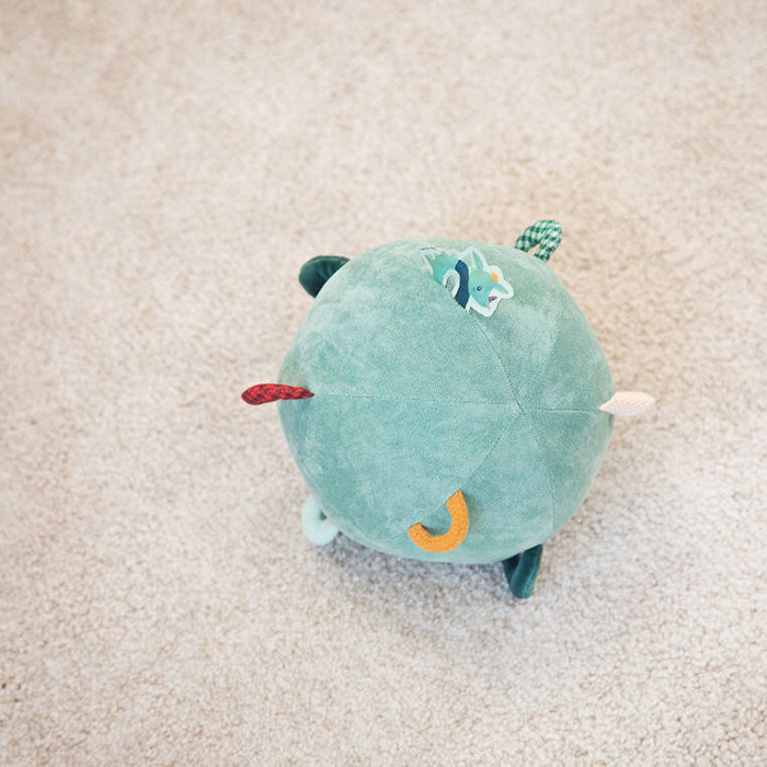 Wielofunkcyjna piłka sensoryczna z pozytywką Smok Joe Lilliputiens