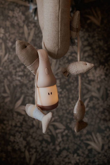 Przenośna lampka nocna LED z latarką Pixie 90h świecenia Pink Beaba