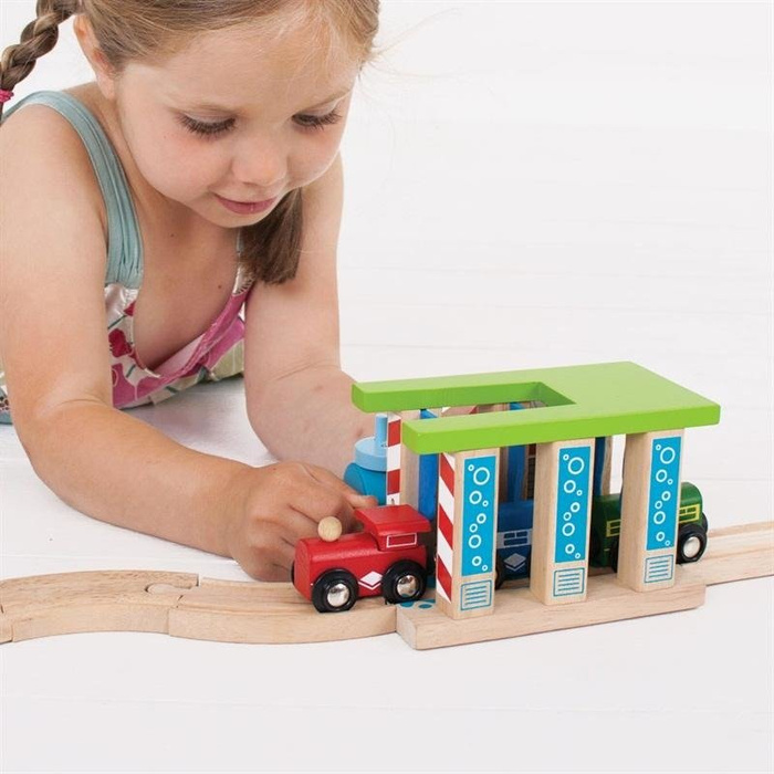 Kolorowa myjnia dla pociągów Bigjigs Rail