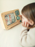 Drewniana pozytywka dla dzieci Telewizor Safari Small Foot