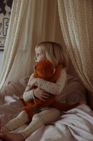 Maskotka obciążeniowa pluszowa małpka terapeutyczna 1,1 kg Astrup