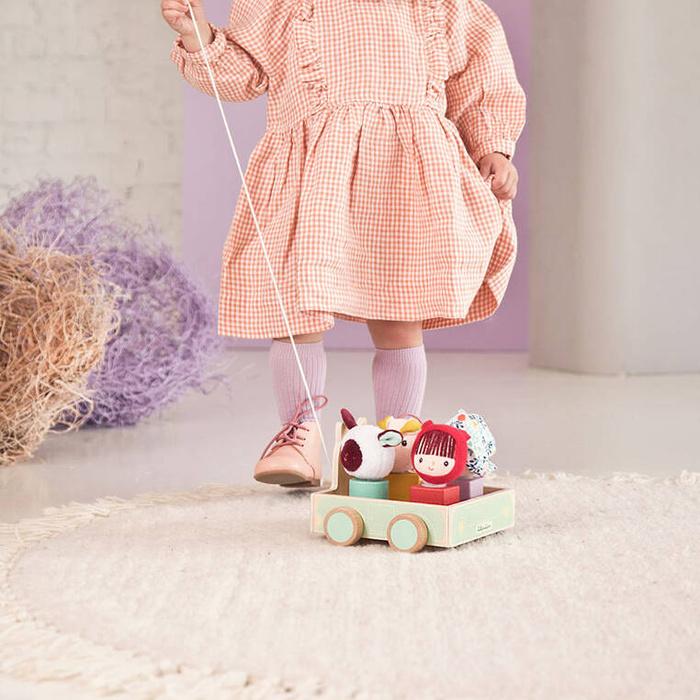 Drewniany wózek z sorterem do ciągnięcia Wilk Louis LILLIPUTIENS