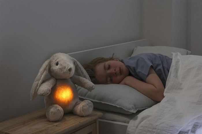 Cloud b® LoveLight Buddies Billy Bunny™ szumiący Królik z czujnikiem ruchu i pozytywką