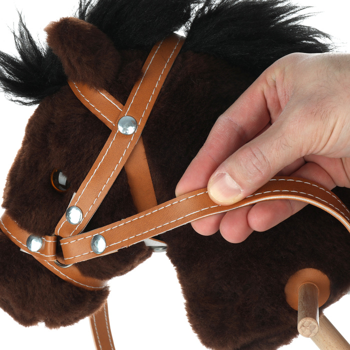 Koń na kiju z kółkami Hobby Horsing Mumbee