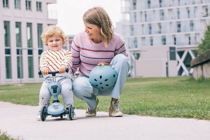 SCOOTANDRIDE Kask + Highwaykick1 2w1 jeździk i hulajnoga Zestaw Steel