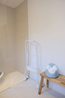 Stojak do wanienki i przewijaka Camele’o White Beaba