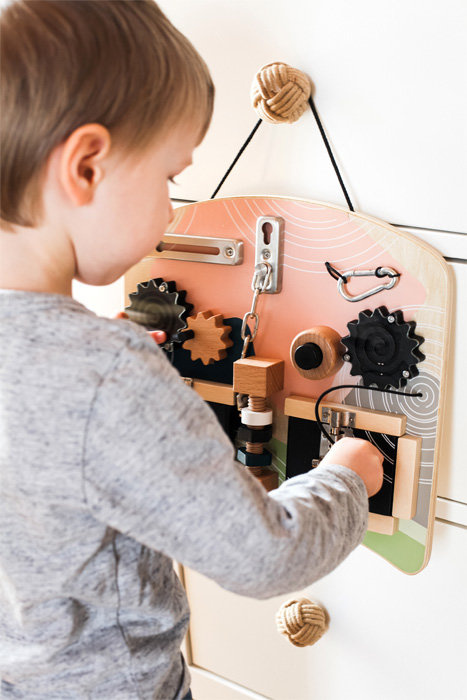 Edukacyjna tablica aktywności motorycznej zamki Small Foot 
