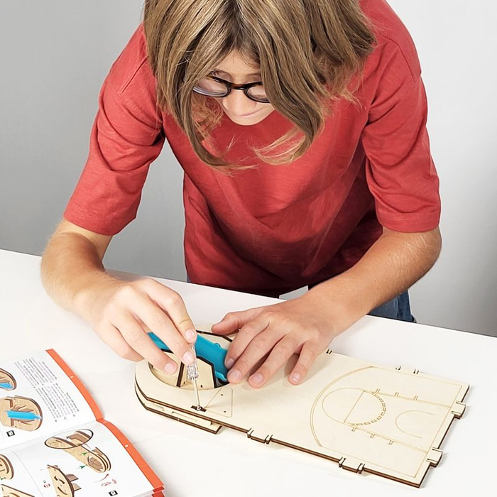 Elektroniczna mini koszykówka z grami Buki