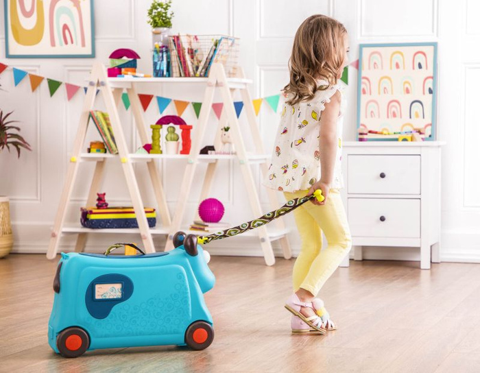 Interaktywny jeździk walizka dla dzieci On the Gogo Woofer Pies B.Toys