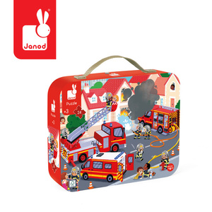 Puzzle dla dzieci w walizce Strażacy 24 elementy Janod 