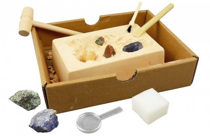 Mały archeolog - SKAŁY I MINERAŁY 440 Buki