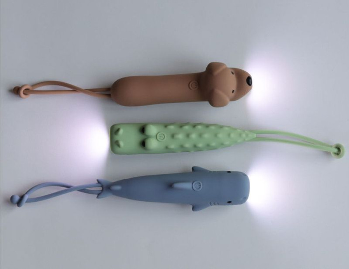 Latarka dziecięca Rekin Sharky Rabbit & Friends