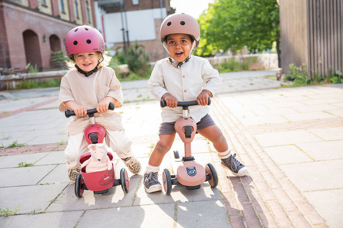 SCOOTANDRIDE Highwaykick 1 Push and Go 2w1 Jeździk i hulajnoga z rączką do prowadzenia 1-5 lat SCOOTANDRIDE Highwaykick 1 Push and Go 2w1 Jeździk i hulajnoga z rączką do prowadzenia 1-5 lat Mocha