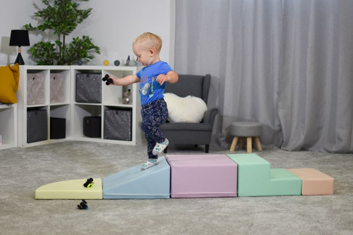 Duże klocki piankowe do wspinaczki i aktywnej zabawy dla dzieci zestaw pastelowy Corner Climber IGLU