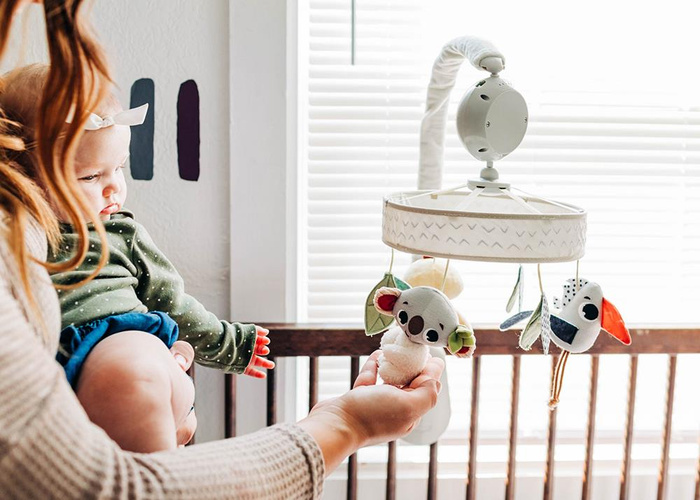 Tiny Love stylowa i funkcjonalna Karuzela do łóżeczka z pluszakami Boho Chic