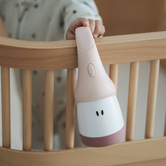 Przenośna lampka nocna LED z latarką Pixie 90h świecenia Pink Beaba
