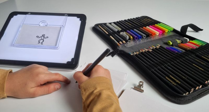 Tablet kreatywny dla dzieci 3 w 1 z podświetleniem Buki do odrysowywania komiksu flipbook