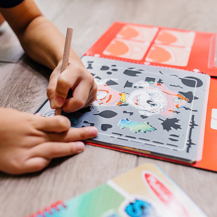 Książeczka ze zdrapywankami Psi Patrol Scratch Art Pad – Chase Melissa and Doug