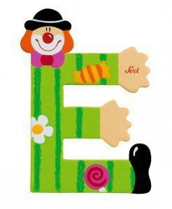 Drewniana literka E, Clown