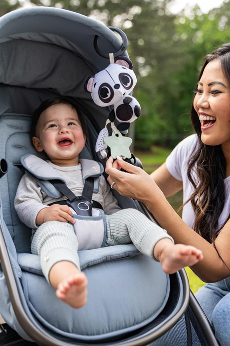 Tiny Love Zawieszka z pozytywką dla niemowląt Tiny Smarts Panda Décor czarno-biała