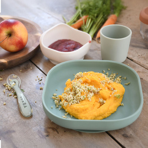 Komplet naczyń z silikonu z przyssawką Sage Green Beaba