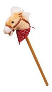 Pluszowy koń na kiju Rocky z dźwiękiem Hobby Horsing Small Foot