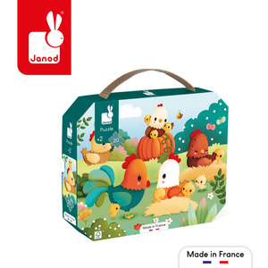 Puzzle w walizce 20 el. z kurkami i siankiem na łące Witajcie na farmie Janod